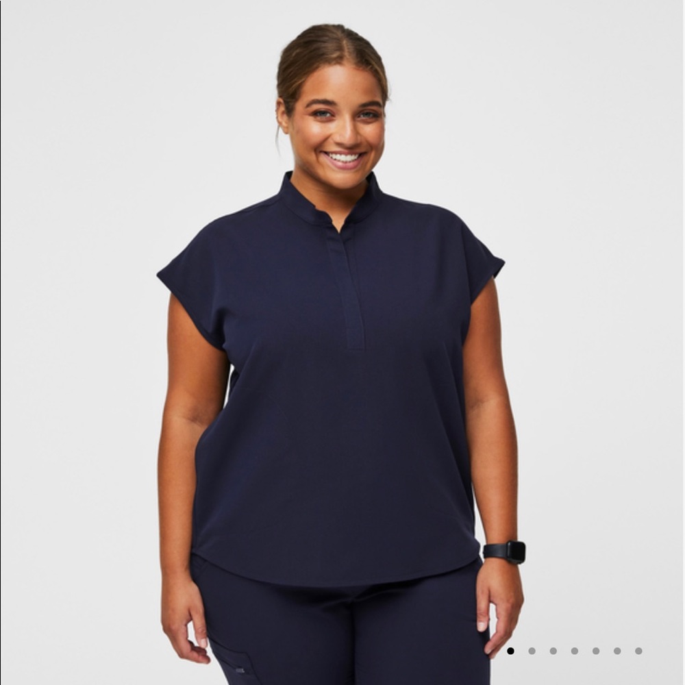 Figs Rafaela oversized scrub top navy L